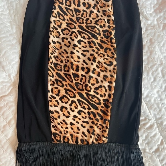 FRINGE Skirts - Picture 3 of 4